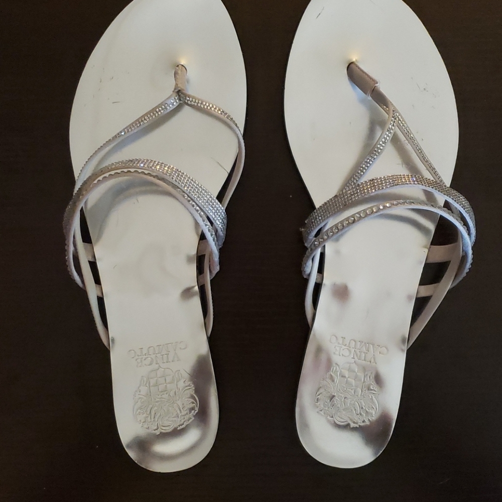 Vince Camuto silver sandals size 9
